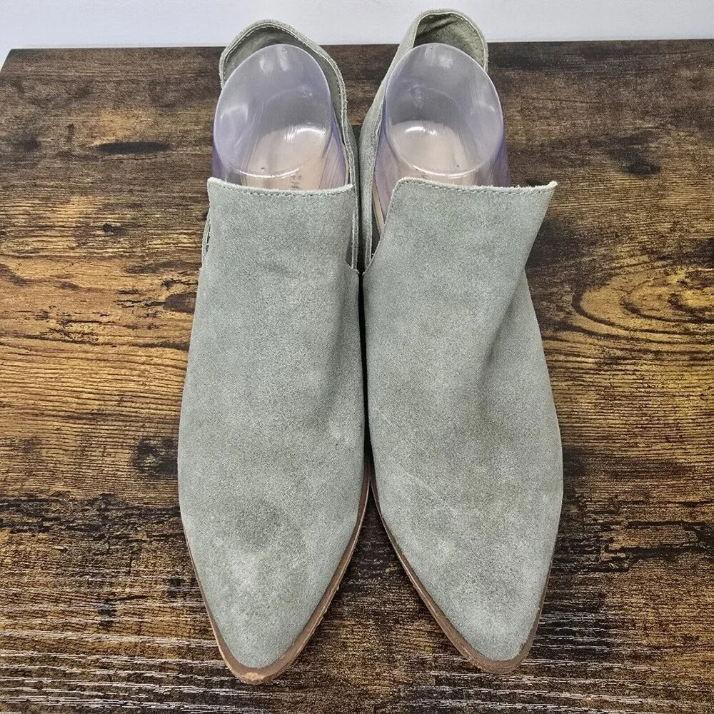 Chinese Laundry Focus Green Suede Wedge Cutout Ankle Bootie Stacked Heel Sz 8.5